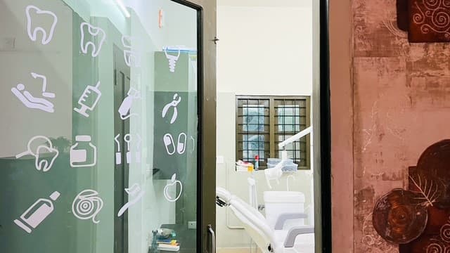 Sky Dental Clinic entrance